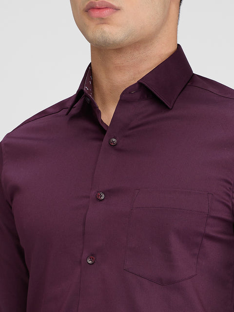 Men's Wine Solid Slim Fit Shirts