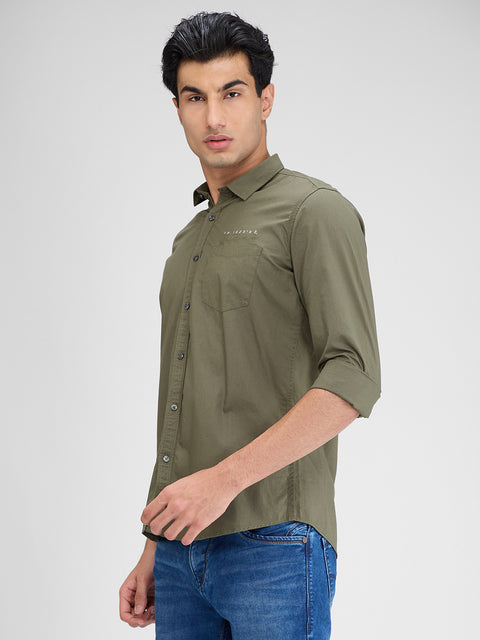 Men's Green Solid Slim Fit Shirts