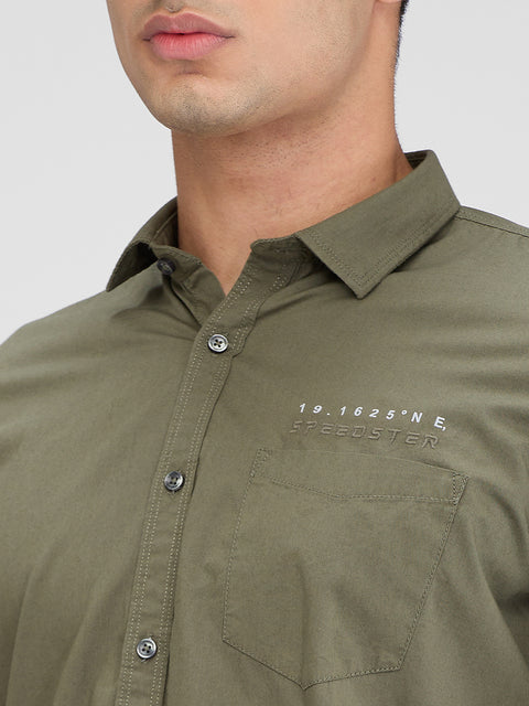 Men's Green Solid Slim Fit Shirts